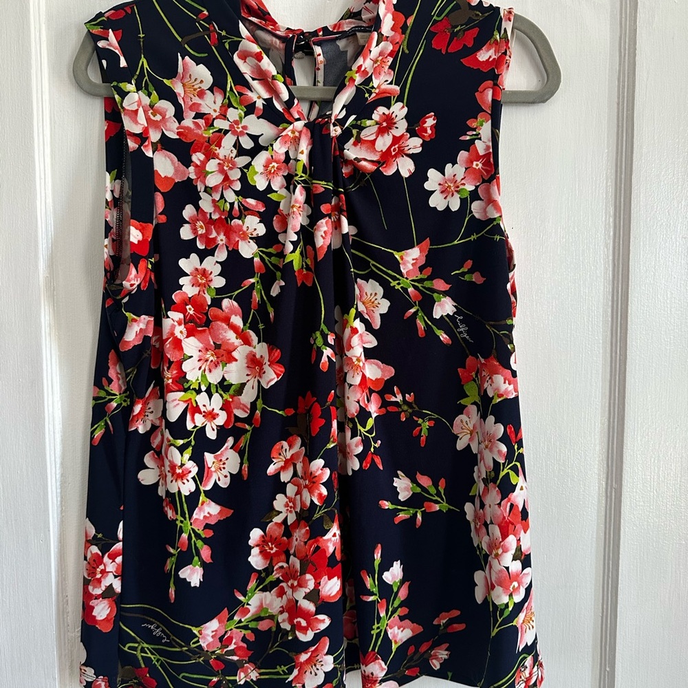 Floral Sleeveless Top - Red and Black